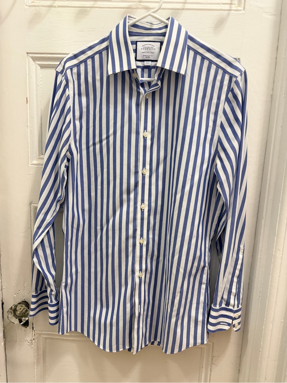 Charles Tyrwhitt Extra Slim Blue & White Vertical Stripe Dress Shirt 15"x38"